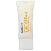 Крем для лица солнцезащитный Lebelage Себорегулирующий SPF50+ 30мл